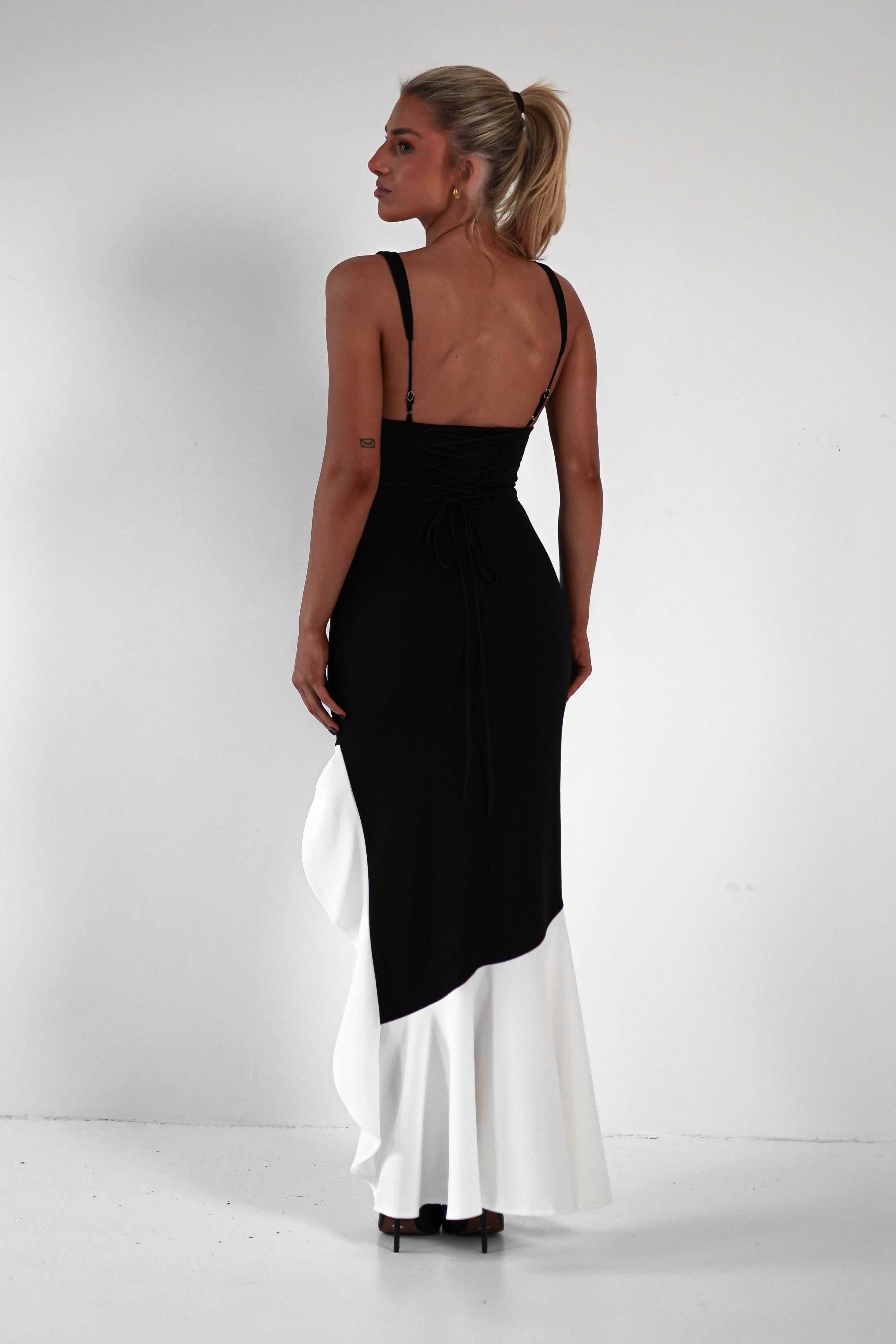 Amelia Contrast Maxi Dress Black/White | Wedding Guest Dress | Maxi | Oh Hello Clothing