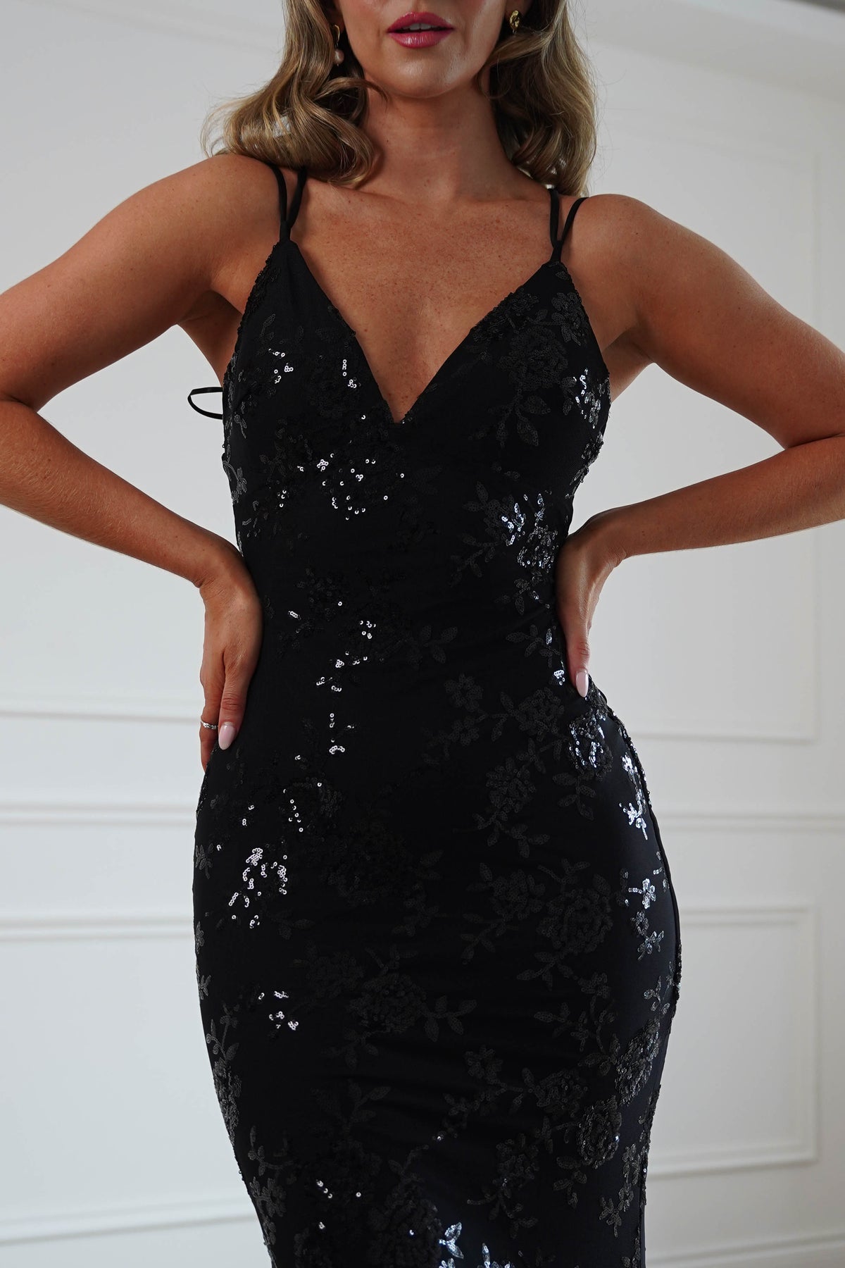 Oh Hello Clothing Dresses > Prom Dresses Andria Floral Sequin Maxi Gown | Black