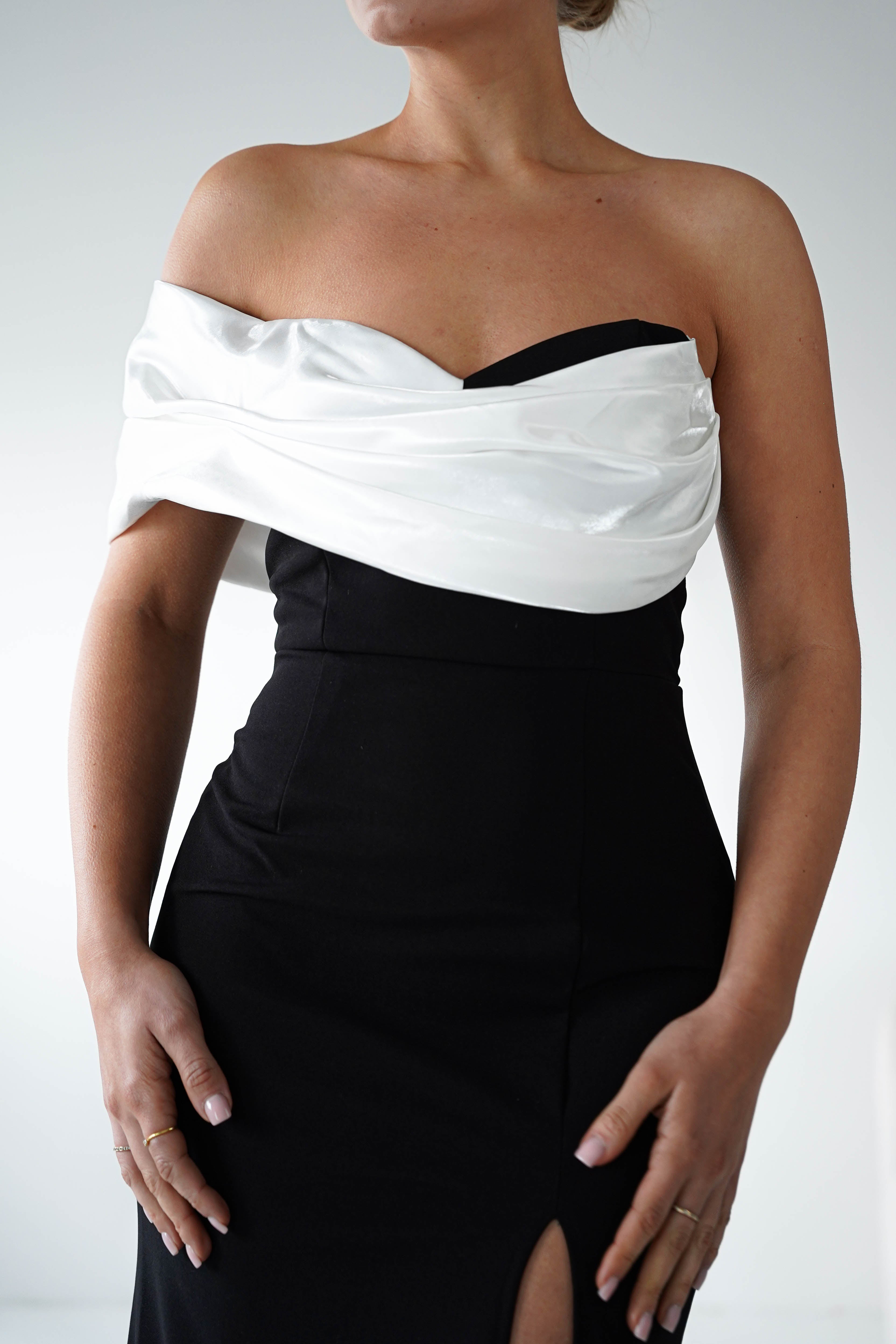 Oh Hello Clothing Women > Clothing > Dresses Karlene Off The Shoulder Gown | Black/White