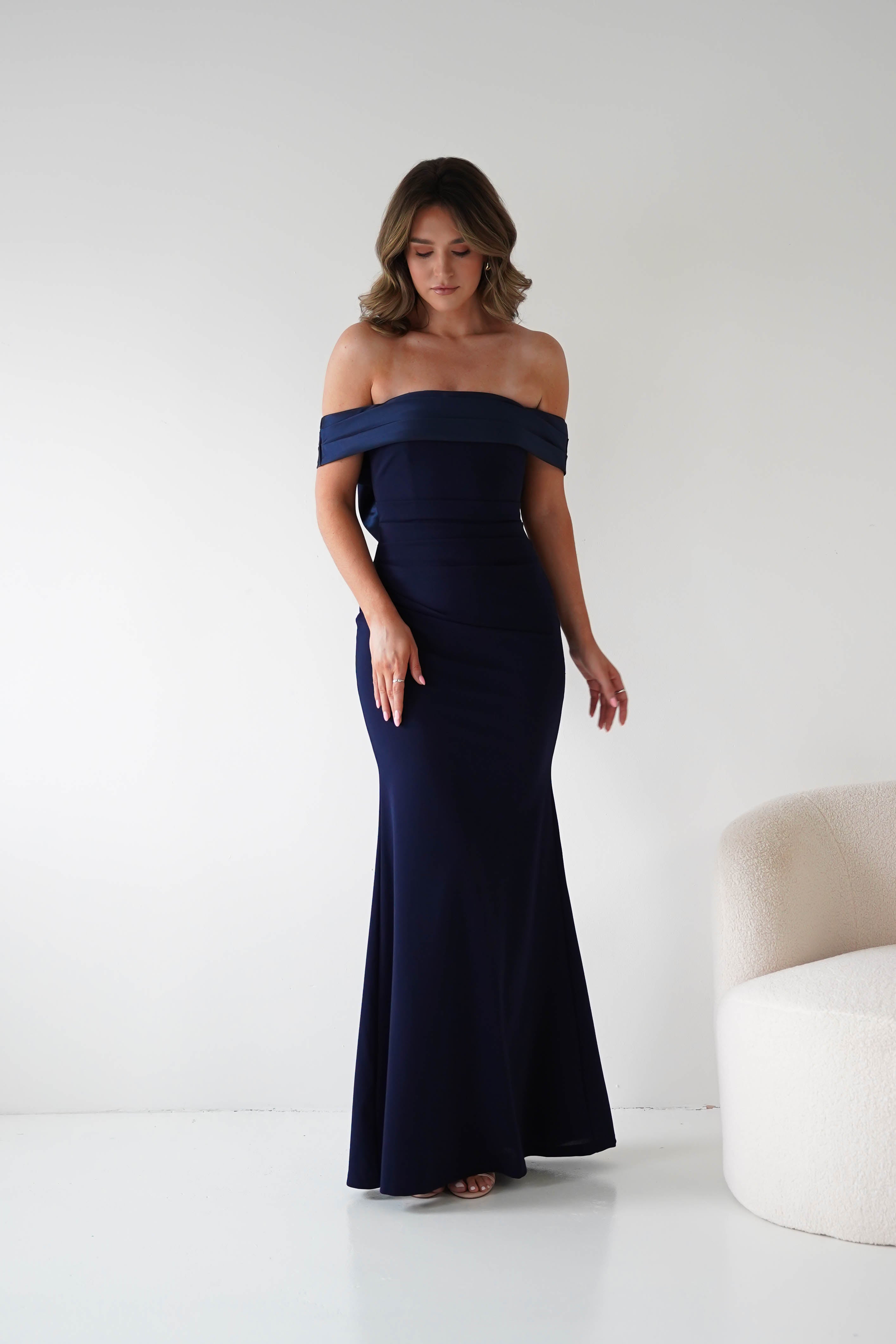 Oh Hello Clothing Women > Clothing > Dresses Miranda Bodycon Bow Back Dress | Navy
