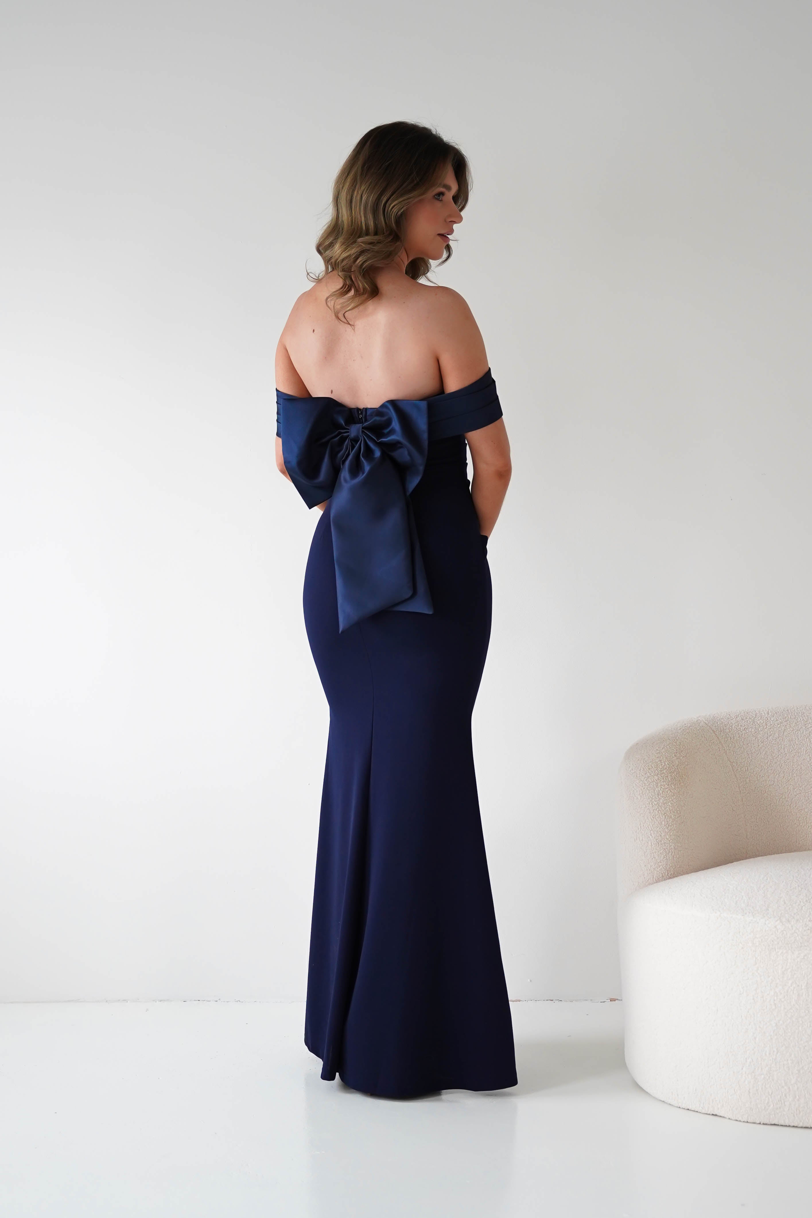 Oh Hello Clothing Women > Clothing > Dresses Miranda Bodycon Bow Back Dress | Navy