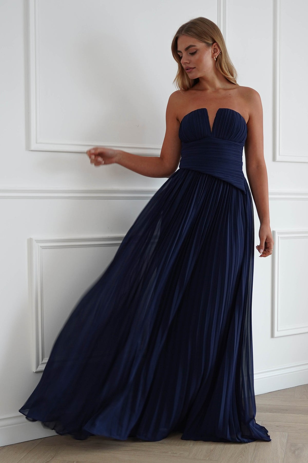 Oh Hello Clothing Women > Clothing > Dresses Porto Strapless Pleated Chiffon Maxi Dress | Navy