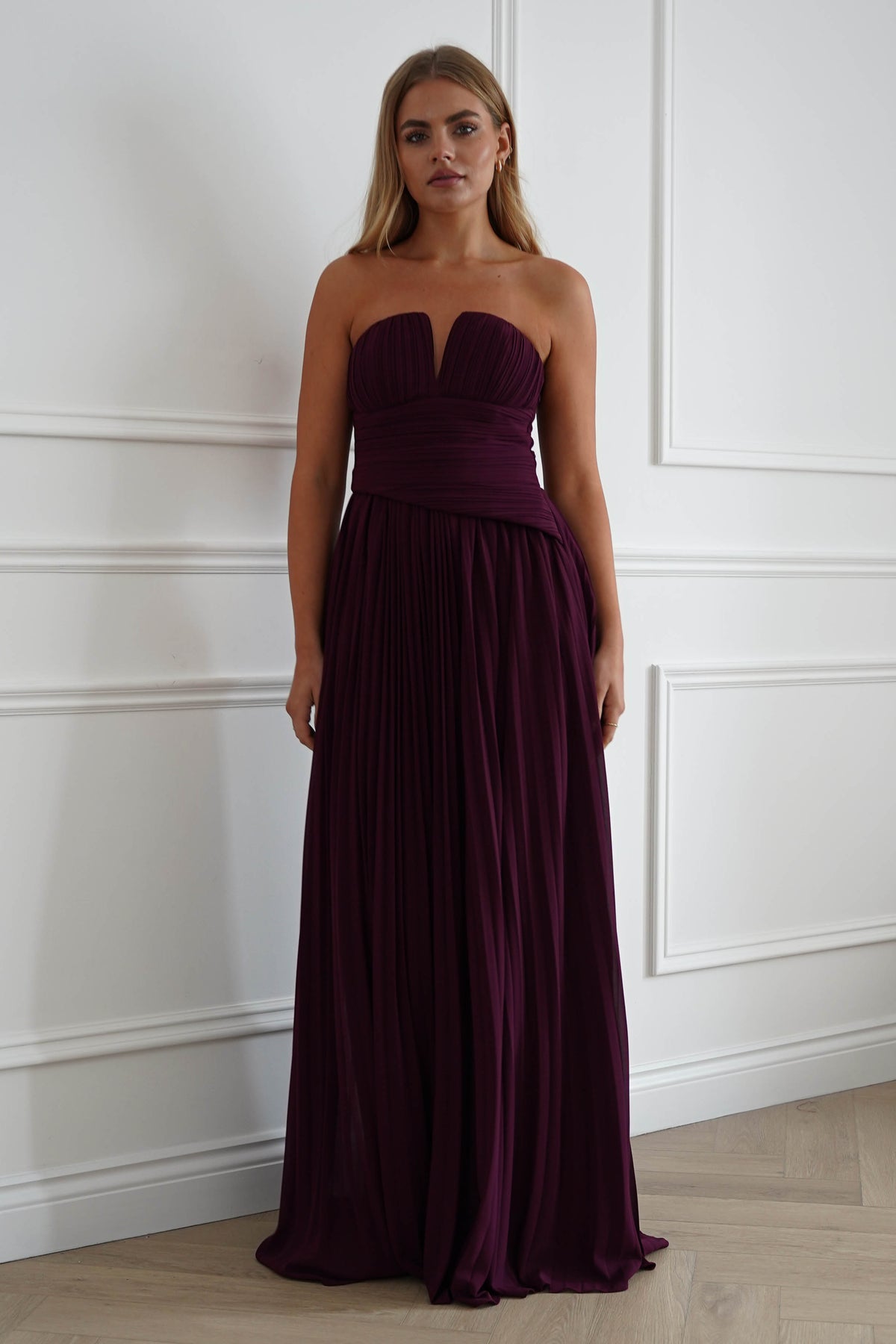 Oh Hello Clothing Women > Clothing > Dresses Porto Strapless Pleated Chiffon Maxi Dress | Wine