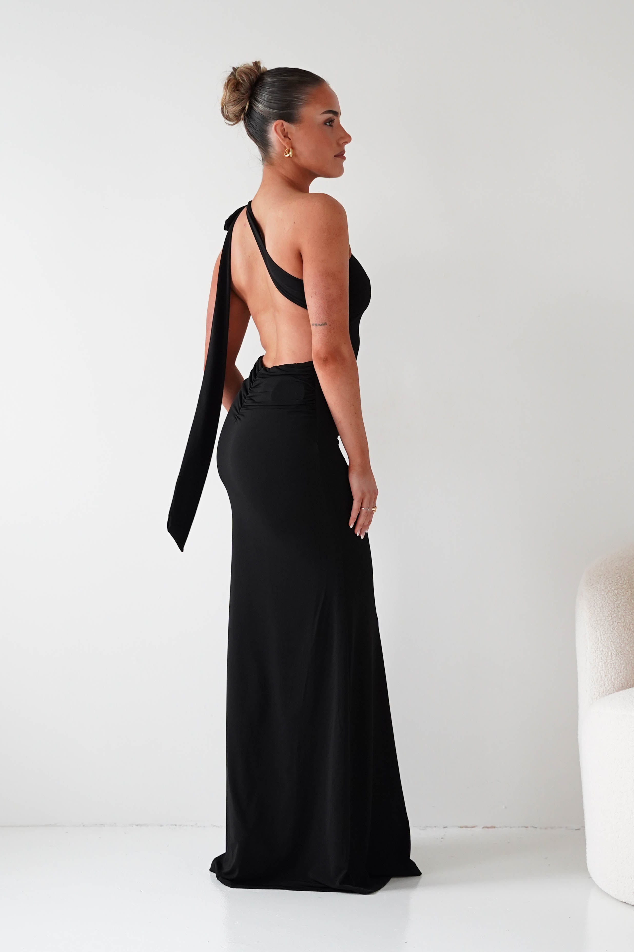 Oh Hello Clothing Debs & Prom Dresses Seraphine Backless Tie Bodycon Maxi Gown | Black