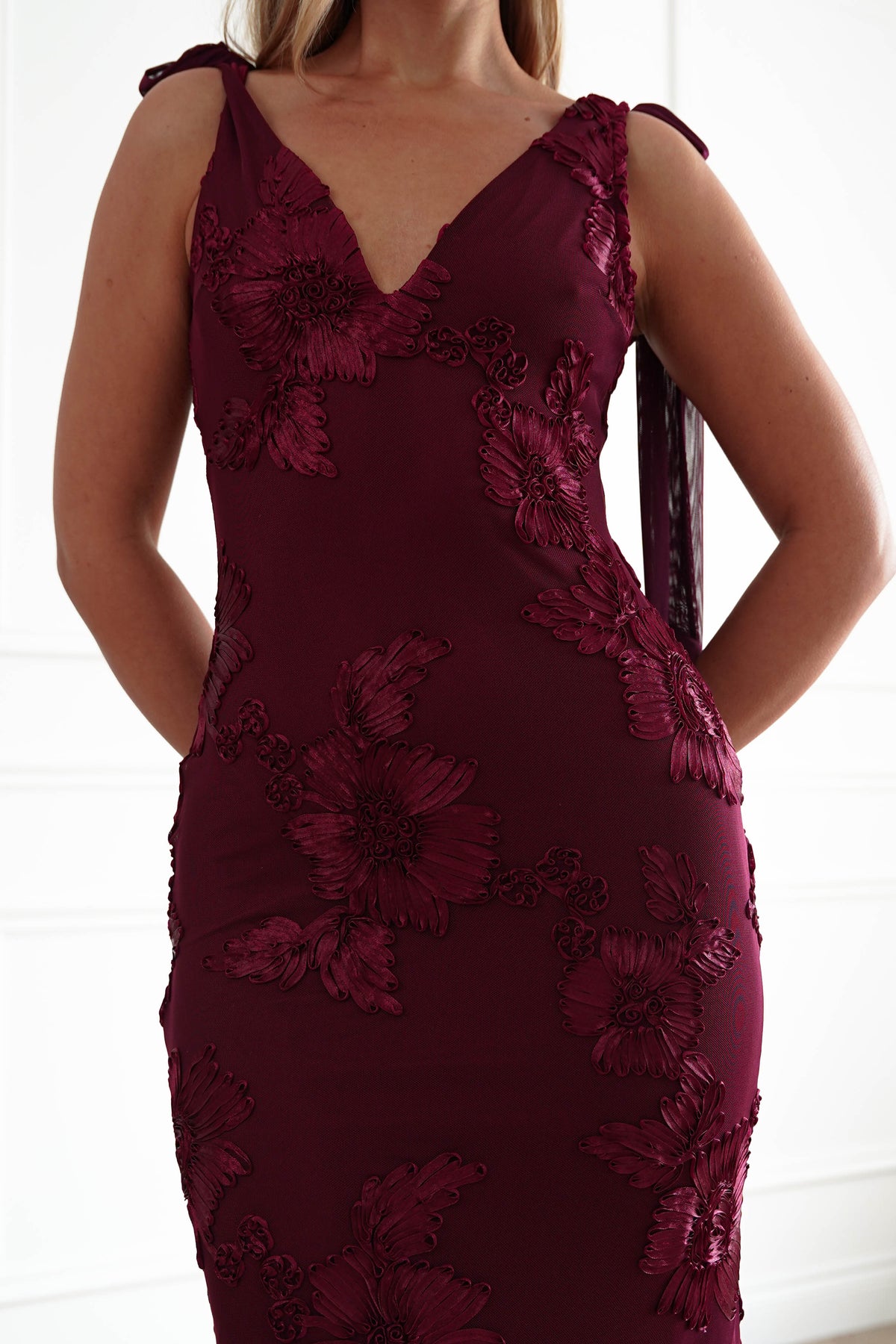 Cyra Floral Appliqué Maxi Dress | Wine