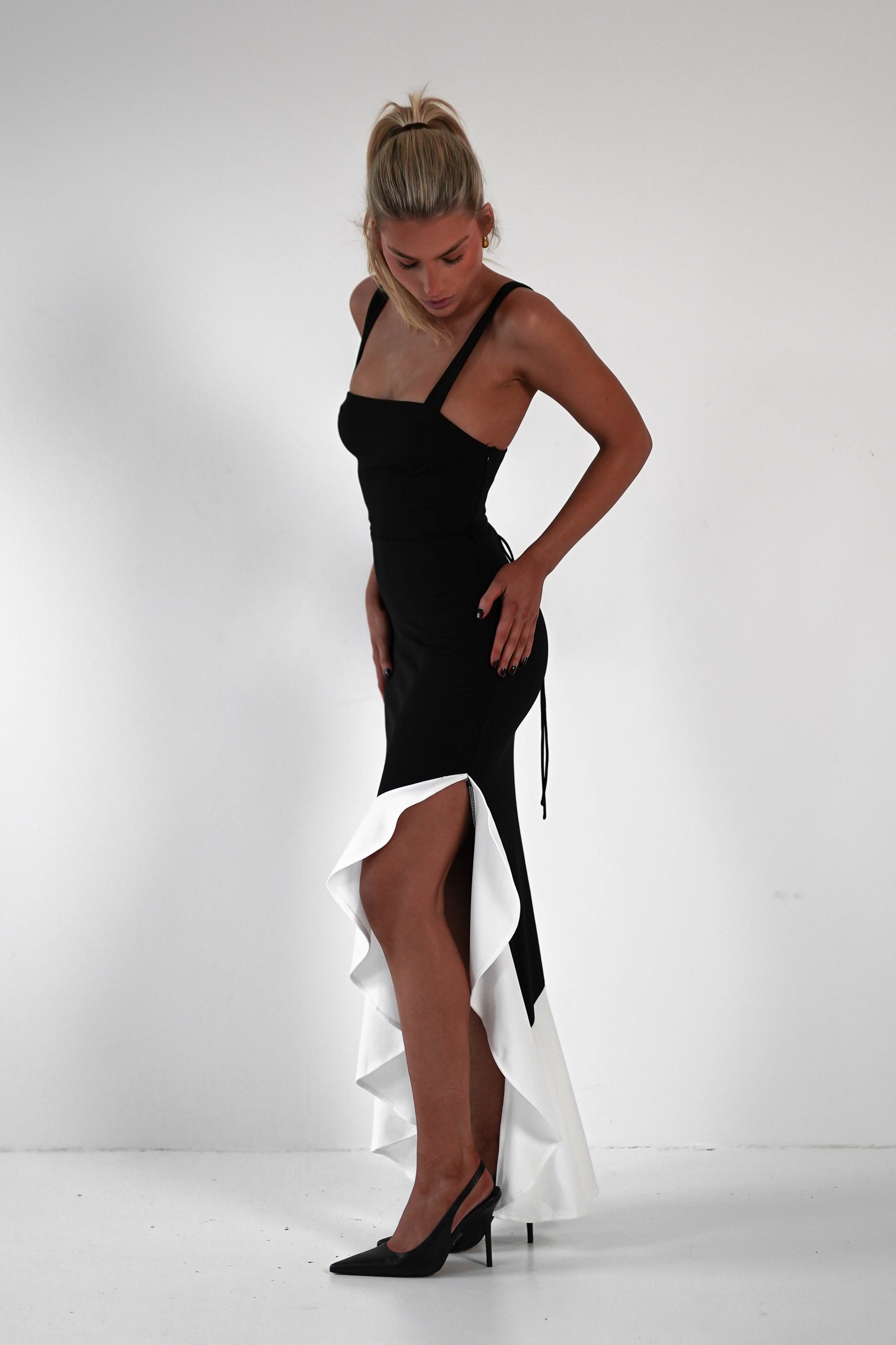 Amelia Contrast Maxi Dress Black/White | Wedding Guest Dress | Maxi | Oh Hello Clothing