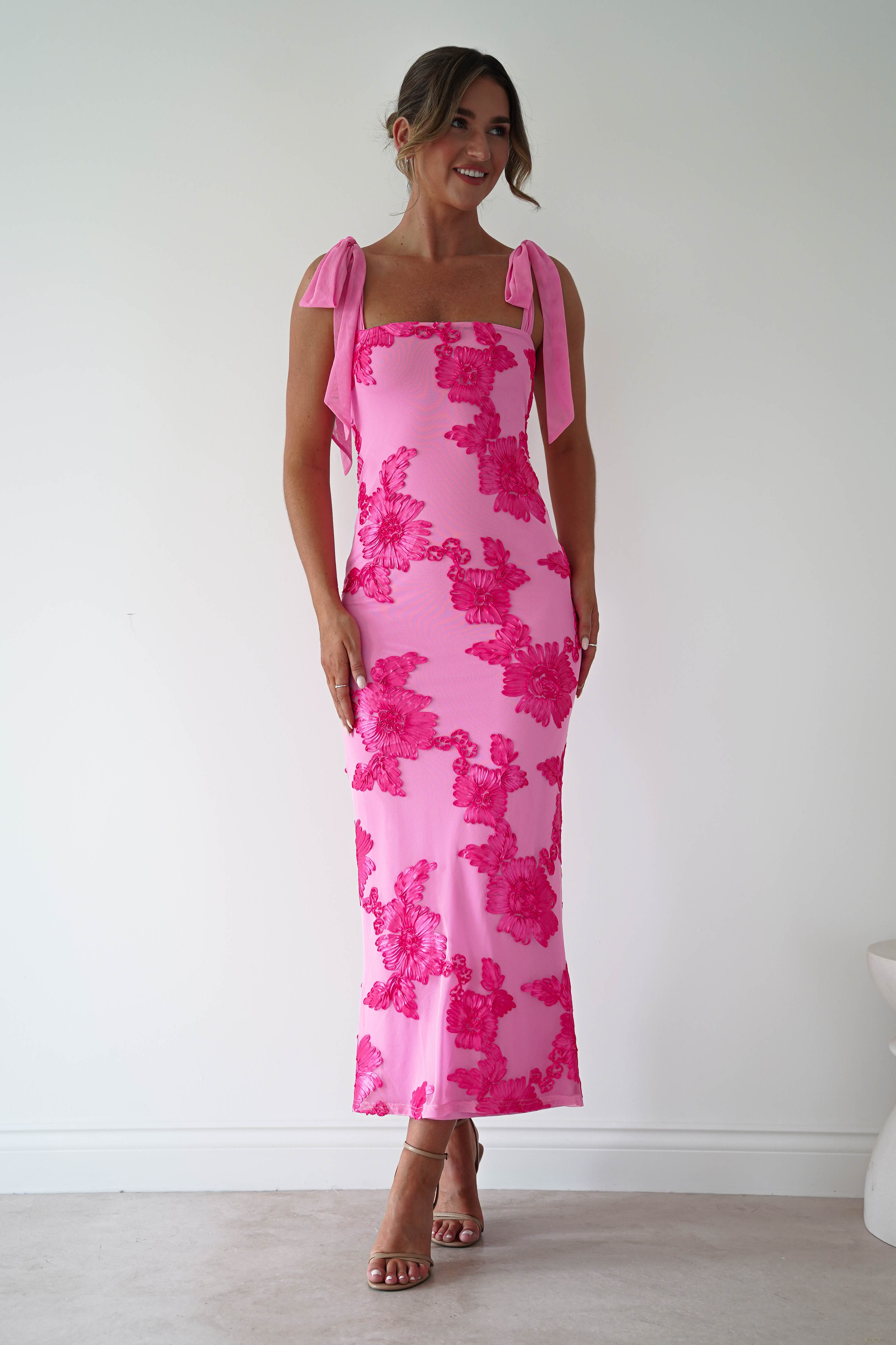 Oh Hello Clothing Women > Clothing > Dresses * DONE - Mahalia Floral Appliqué Maxi Dress | Pink