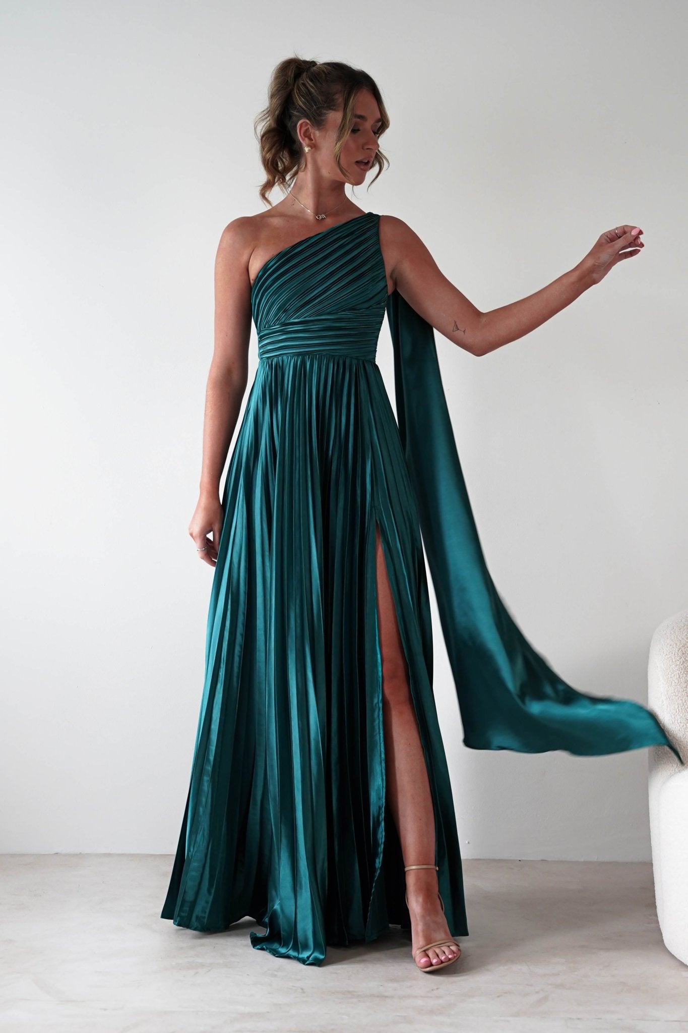 Jianna Peated Maxi Dress Emerald Green | Wedding Guest Dress | Maxi | Oh Hello Clothing