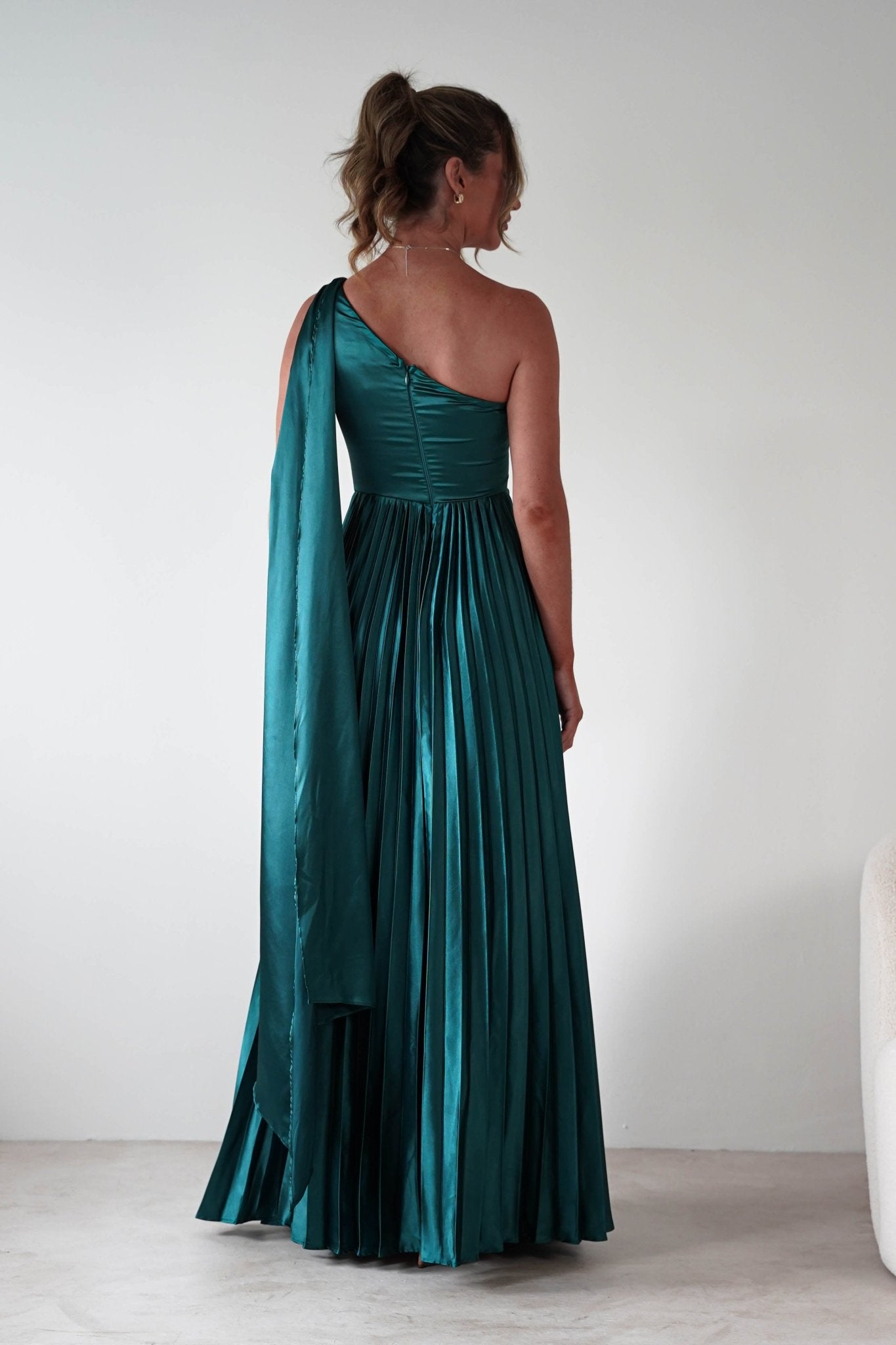 Jianna Peated Maxi Dress Emerald Green | Wedding Guest Dress | Maxi | Oh Hello Clothing