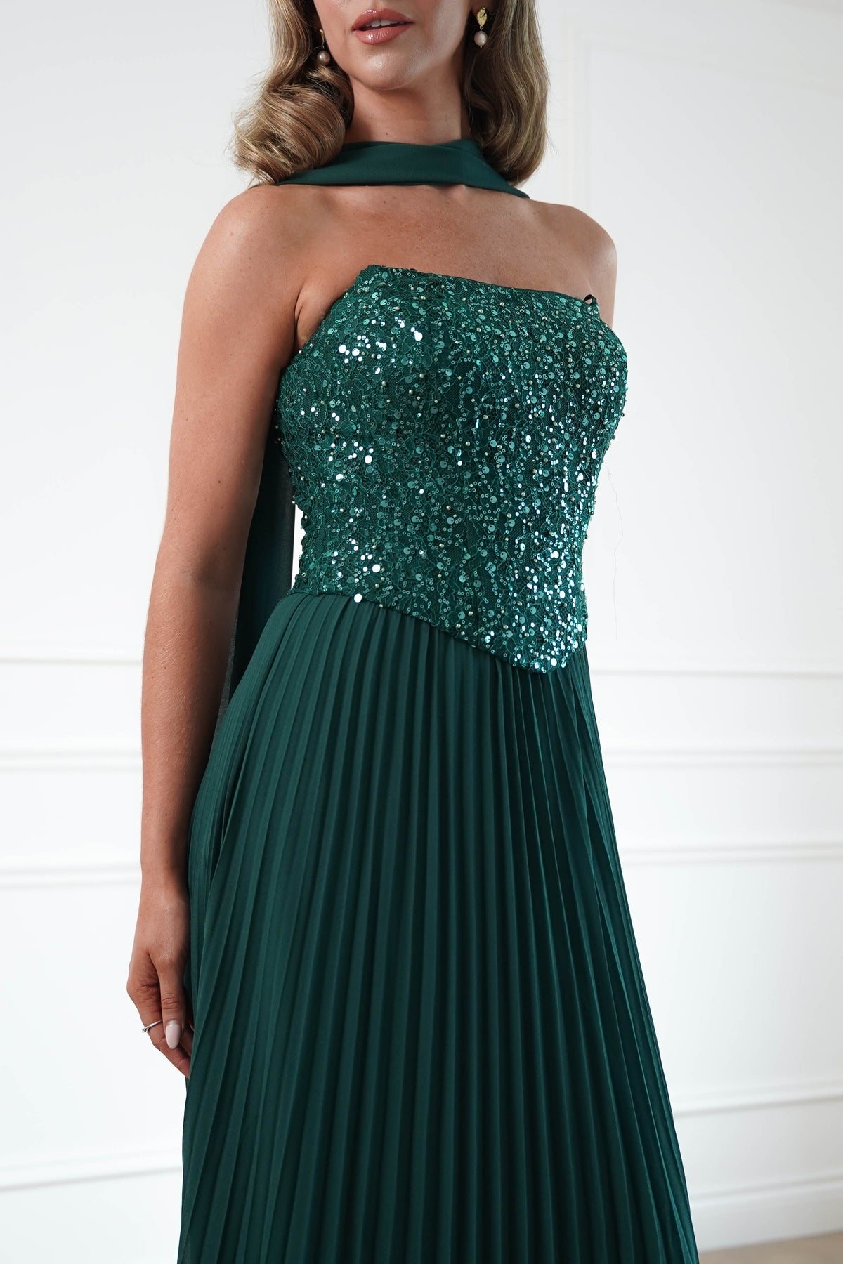 Oh Hello Clothing Women > Clothing > Dresses Madelyn Strapless Pleated Maxi Dress | Emerald Green