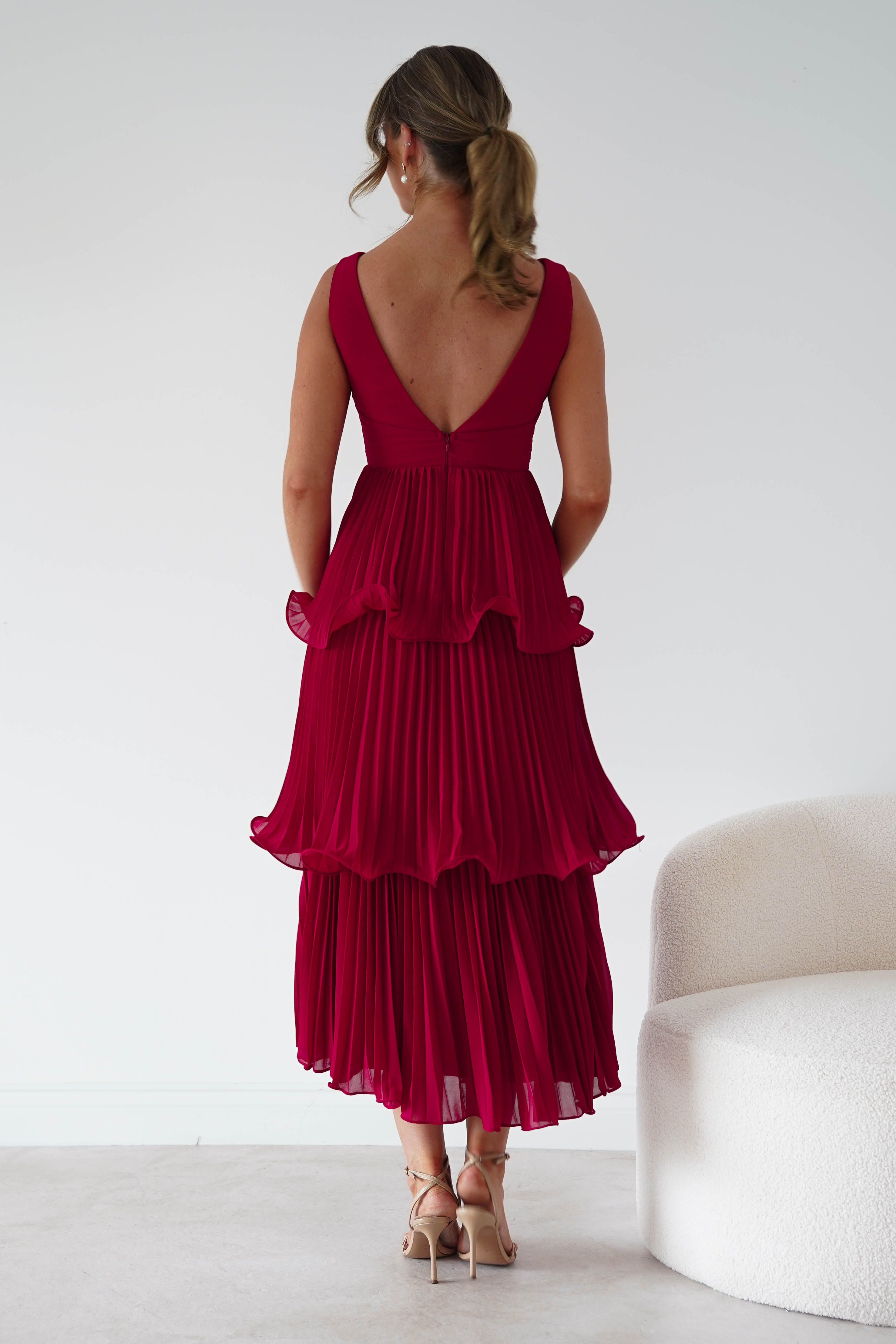 Oh Hello Clothing Women > Clothing > Dresses Marielle Pleated Tiered Midi Dress | Red