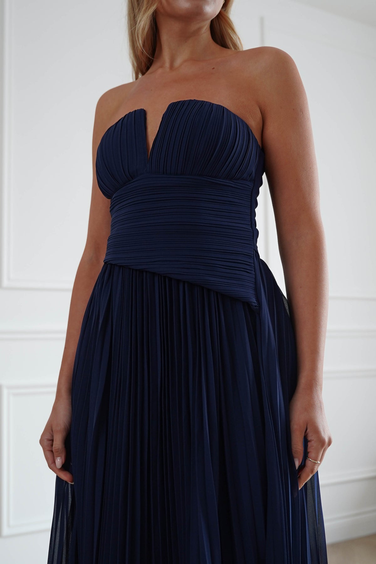 Oh Hello Clothing Women > Clothing > Dresses Porto Strapless Pleated Chiffon Maxi Dress | Navy