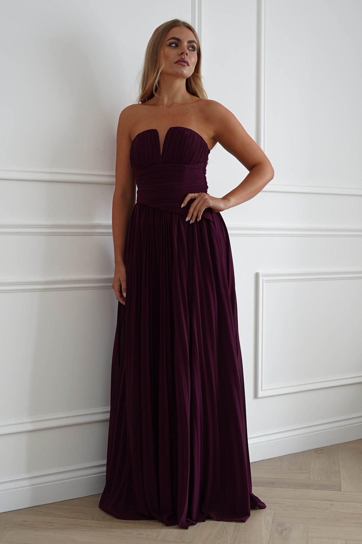 Oh Hello Clothing Women > Clothing > Dresses Porto Strapless Pleated Chiffon Maxi Dress | Wine