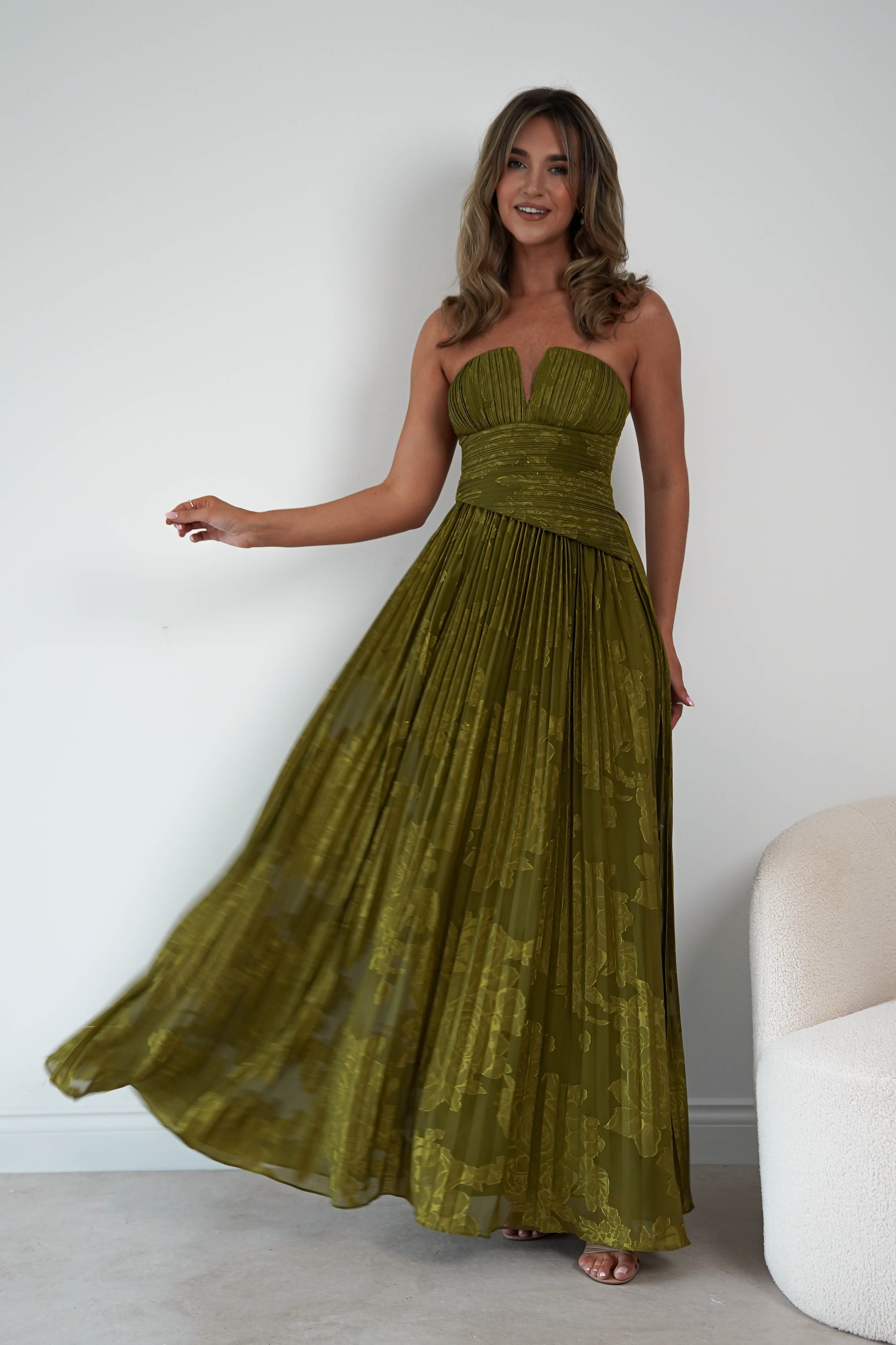 Oh Hello Clothing Women > Clothing > Dresses Rubi Floral Textured Ruffle Pleated Maxi Dress | Green
