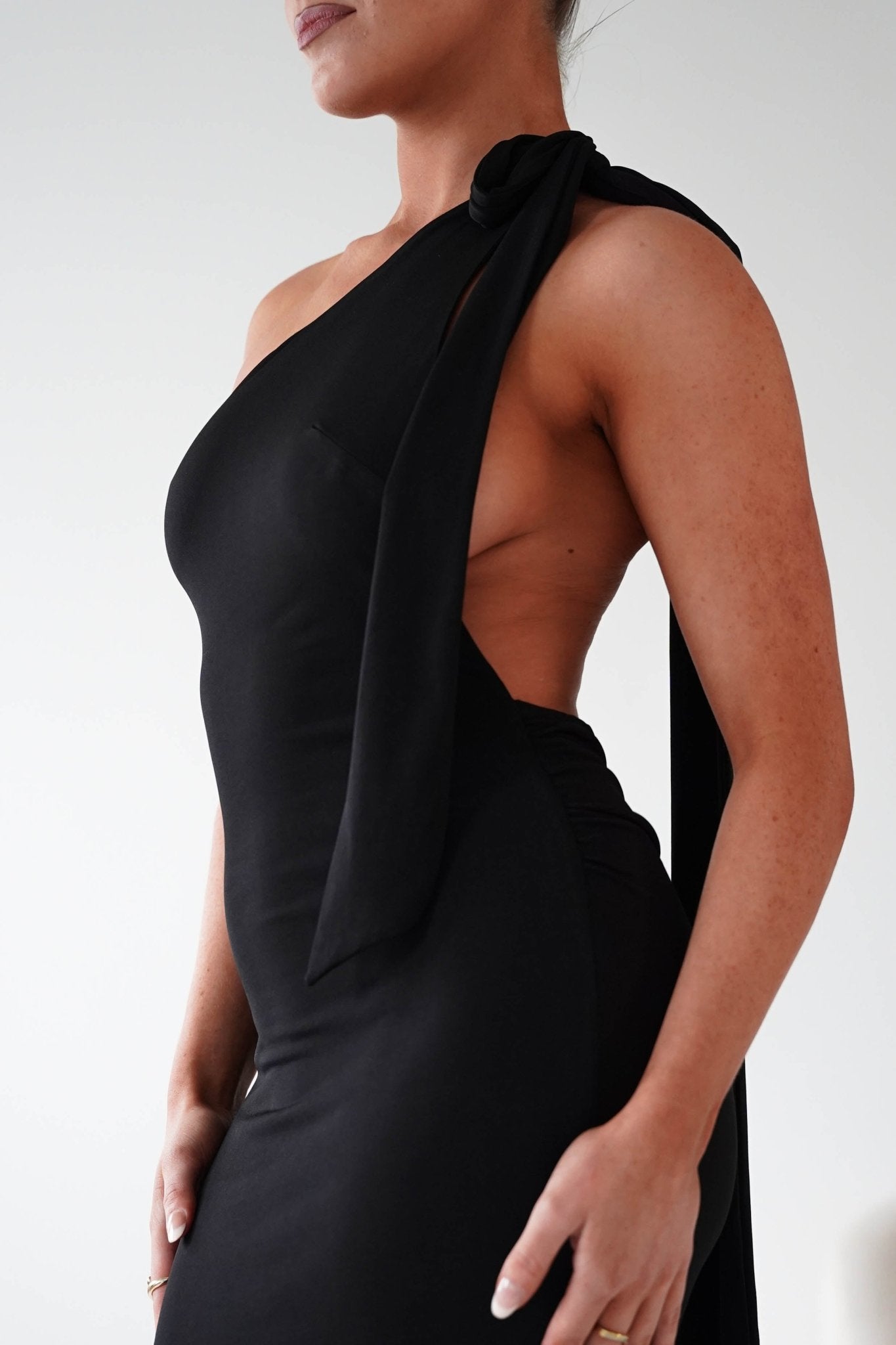 Oh Hello Clothing Debs & Prom Dresses Seraphine Backless Tie Bodycon Maxi Gown | Black