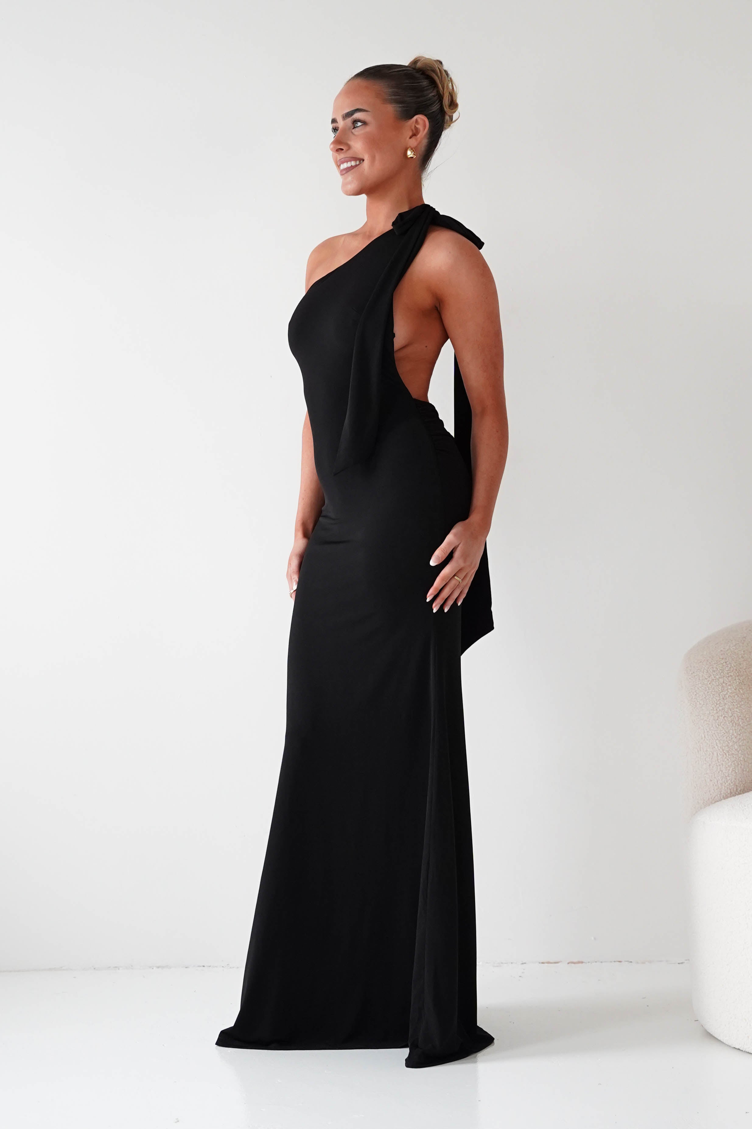 Oh Hello Clothing Debs & Prom Dresses Seraphine Backless Tie Bodycon Maxi Gown | Black